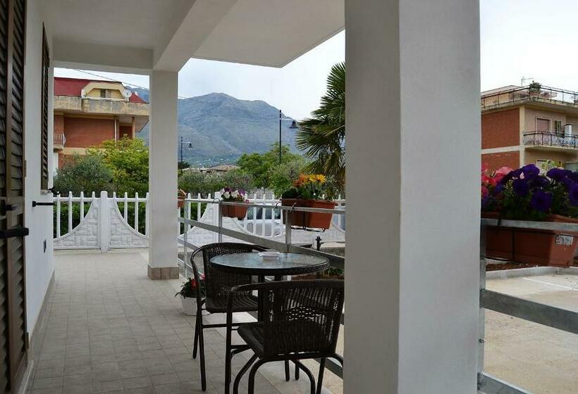 Четырехместный Номер Стандарт, Guesthouse Holiday Formia Beach