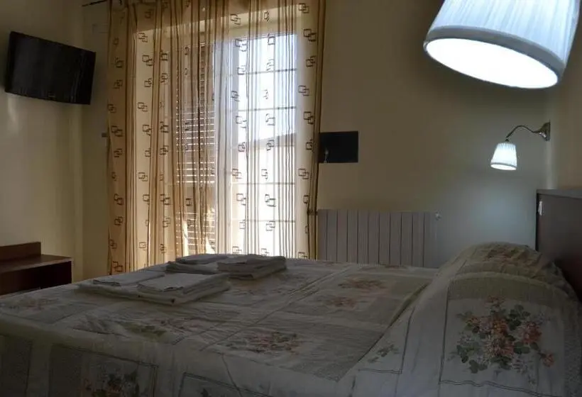 スタンダード４人部屋, Guesthouse Holiday Formia Beach