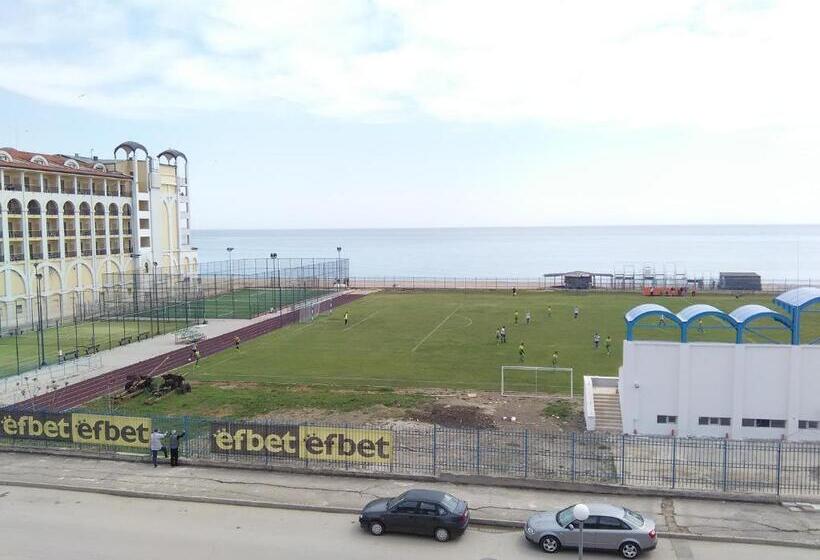 اتاق سه نفره دلوکس با چشمانداز دریا, Guest House D. Bogdanova