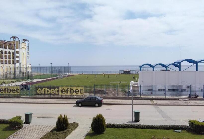 اتاق سه نفره دلوکس با چشمانداز دریا, Guest House D. Bogdanova