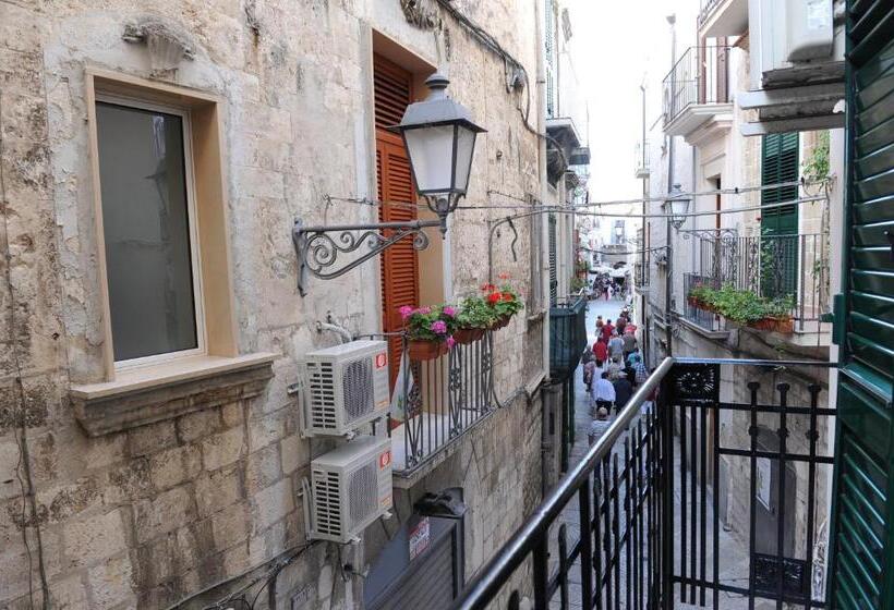 חדר סטנדרט לשלושה עם מרפסת, Palazzo Del Carmine