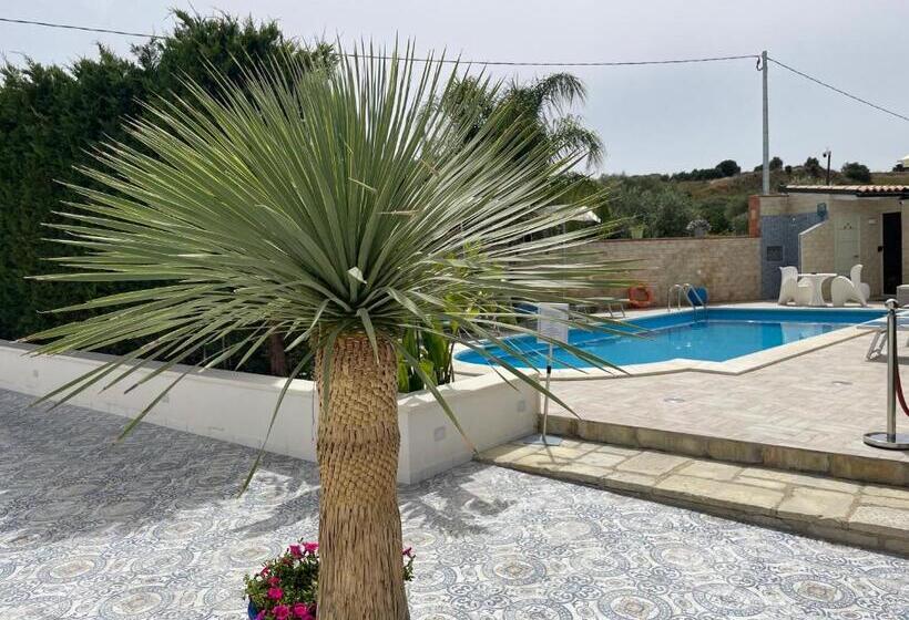 Четырехместный Номер Стандарт, Relais Dea Degli Ulivi