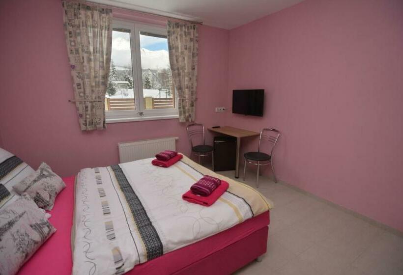 标准间, Vila Kamah