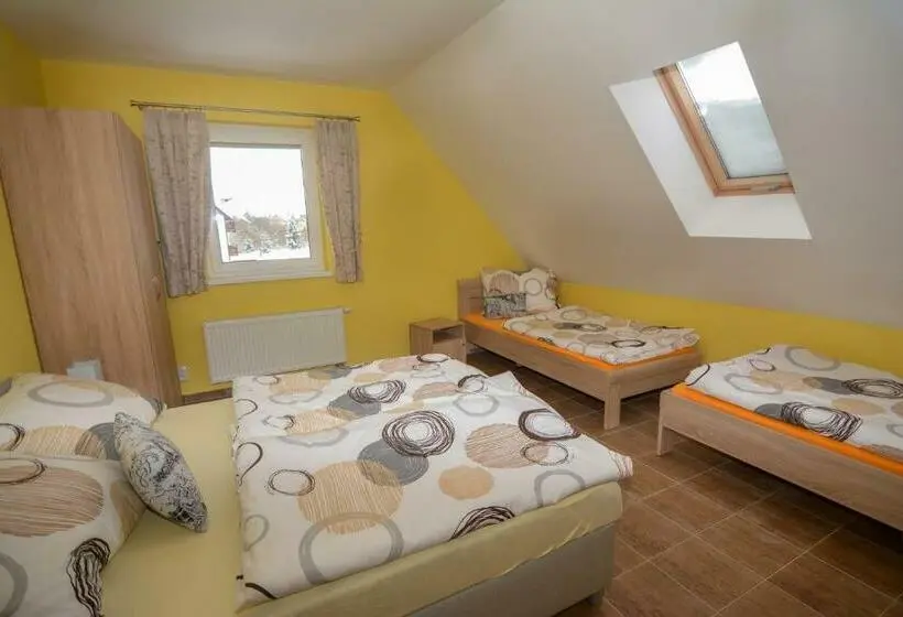 スイート, Vila Kamah