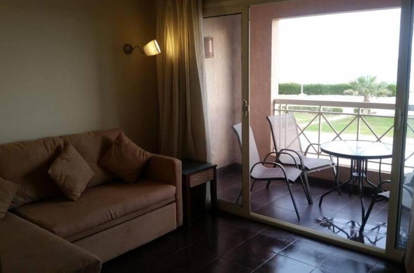 استودیوی سوپریور, Porto South Beach Royal Sea View Families صف اول بحر مباشر