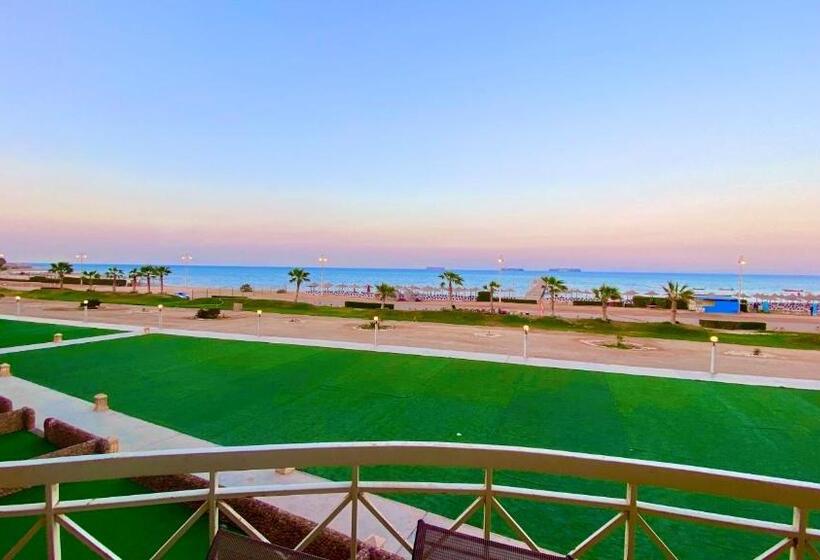 آپارتمان 1 خوابه با چشم‌انداز دریا, Porto South Beach Royal Sea View Families صف اول بحر مباشر