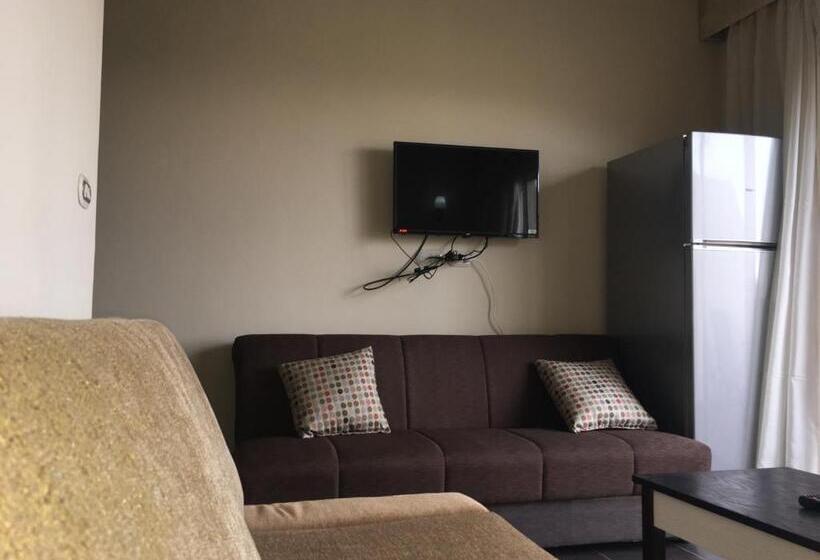 آپارتمان 1 خوابه با چشم‌انداز دریا, Porto South Beach Royal Sea View Families صف اول بحر مباشر