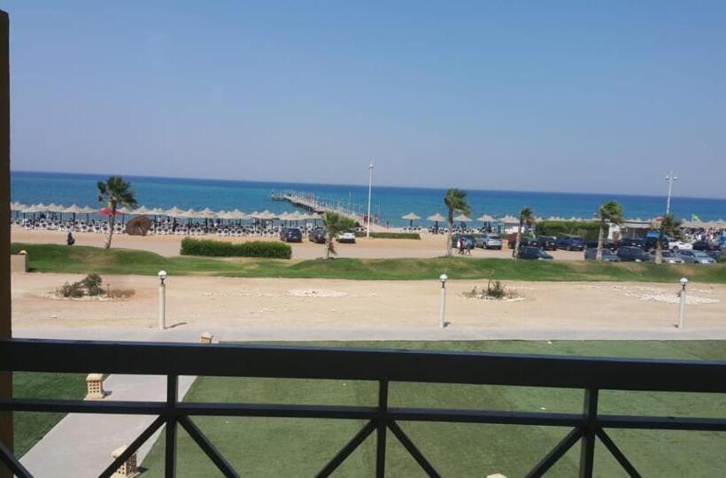 استودیوی استاندارد با چشم‌انداز دریا, Porto South Beach Royal Sea View Families صف اول بحر مباشر