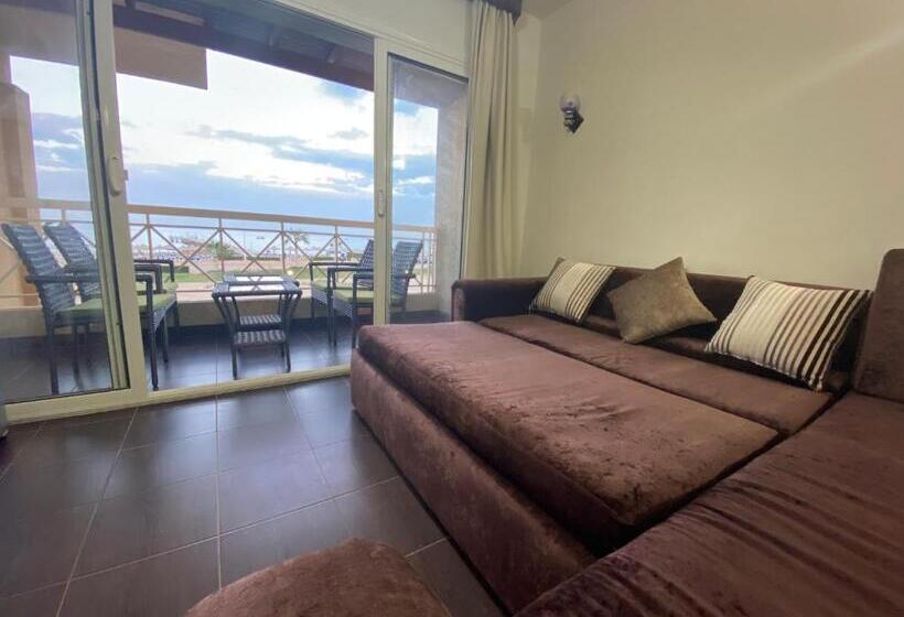 استودیوی استاندارد با چشم‌انداز دریا, Porto South Beach Royal Sea View Families صف اول بحر مباشر
