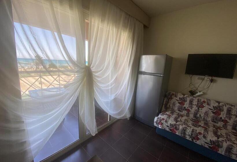 کلبه ییلاقی سوپریور یک خوابه, Porto South Beach Royal Sea View Families صف اول بحر مباشر