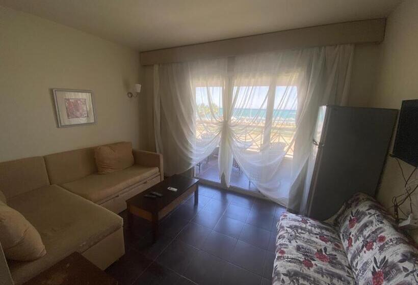 کلبه ییلاقی سوپریور یک خوابه, Porto South Beach Royal Sea View Families صف اول بحر مباشر