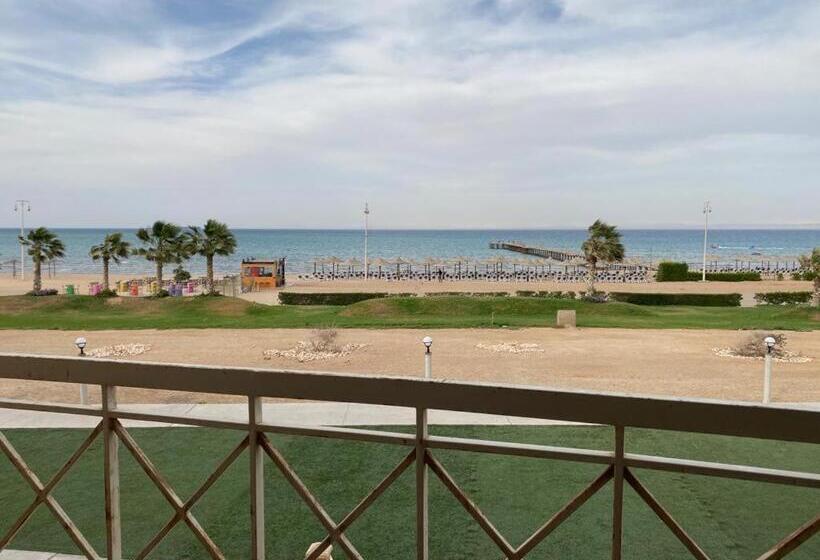 اتاق استاندارد چهار تخته با چشم‌انداز دریا, Porto South Beach Royal Sea View Families صف اول بحر مباشر