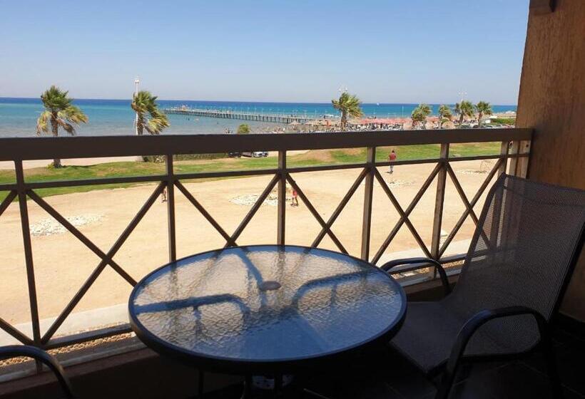 اتاق استاندارد چهار تخته با چشم‌انداز دریا, Porto South Beach Royal Sea View Families صف اول بحر مباشر