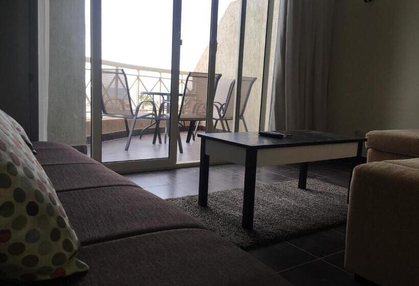 آپارتمان 1 خوابه با چشم‌انداز دریا, Porto South Beach Royal Sea View Families صف اول بحر مباشر