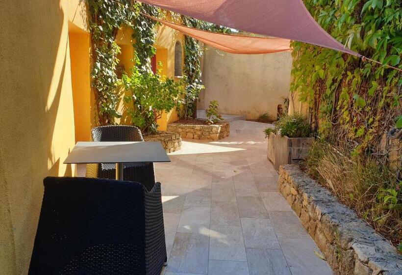 Дом 1 Спальня, Résidence Le Home