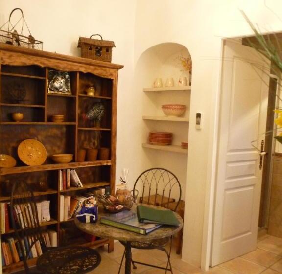 Дом 1 Спальня, Résidence Le Home