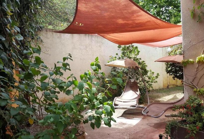 Дом 1 Спальня, Résidence Le Home