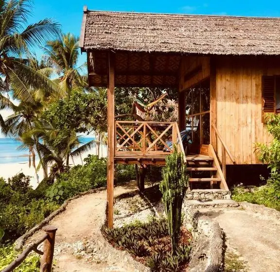 オーシャンビュースタンダードルームバルコニー付き, Baracoco Bungalows