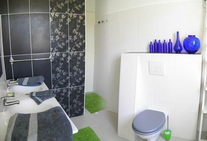 Семейный Номер, L Escalere