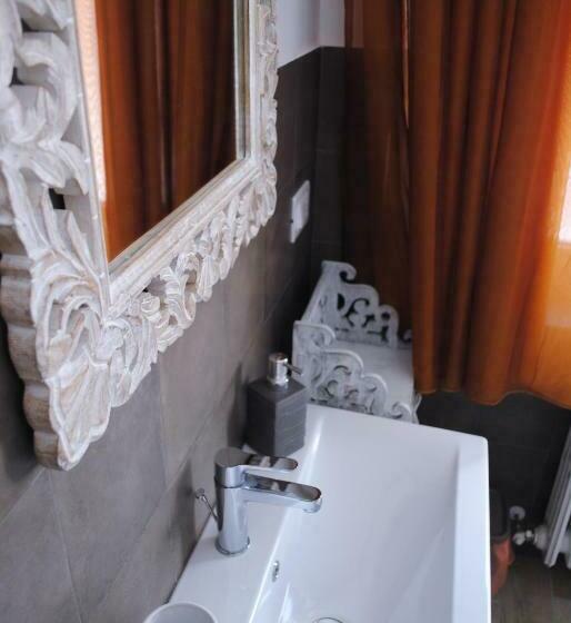 اتاق استاندارد, Festina Lente B&b