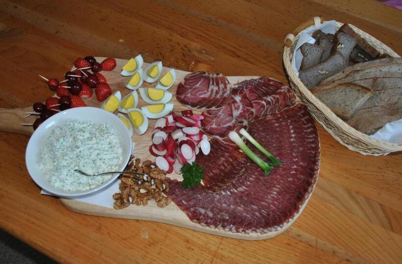 اتاق استاندارد با بالکن, Tourist Farm Kladje