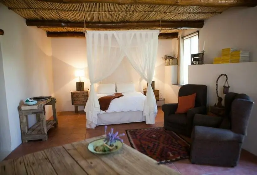 ファミリールーム, Karoo Khaya