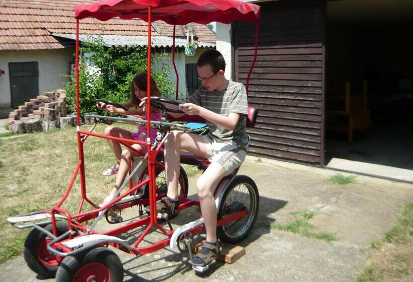 منزل غرفتين نوم, Muskátlis Vendégház