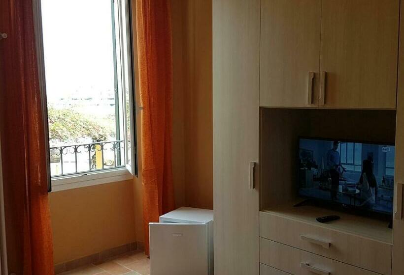 اتاق استاندارد با چشمانداز دریا, Perla Nera Guesthouse