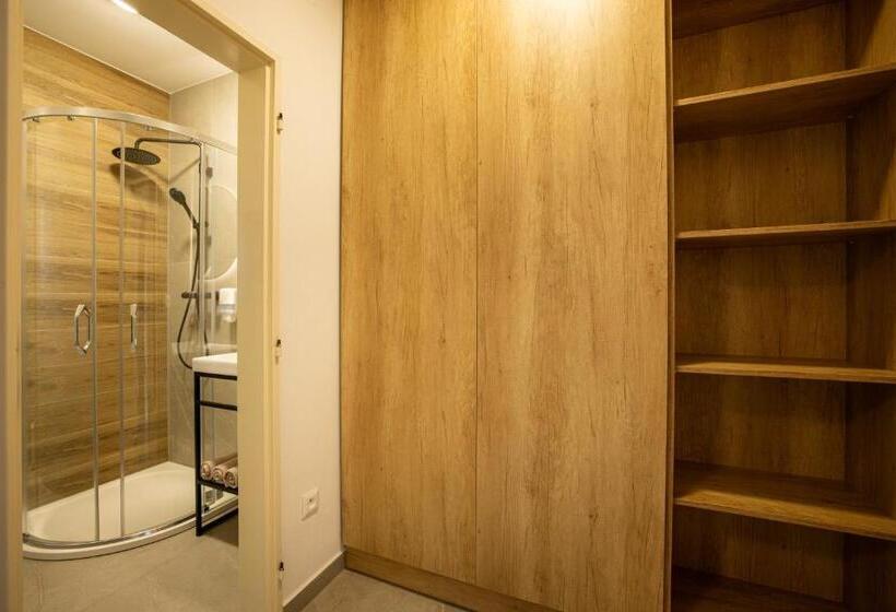 غرفة قياسية, športové A Relaxačné Centrum   šrc