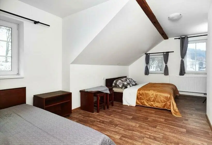 اتاق استاندارد سه نفره, Pension Slunečnice