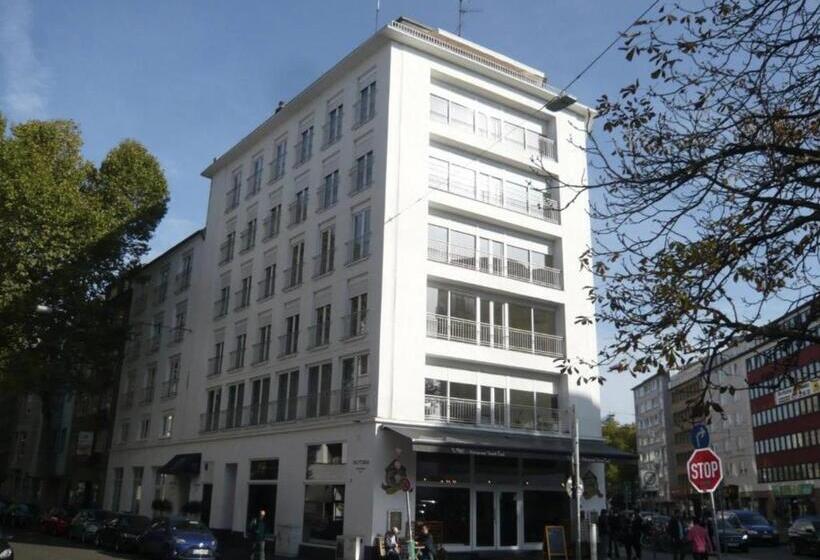 1 Bedroom Penthouse Apartment, Victoria Apartments