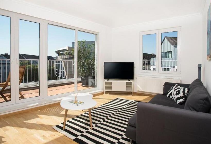1 Bedroom Penthouse Apartment, Victoria Apartments