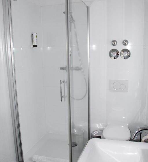 1 Bedroom Penthouse Apartment, Victoria Apartments