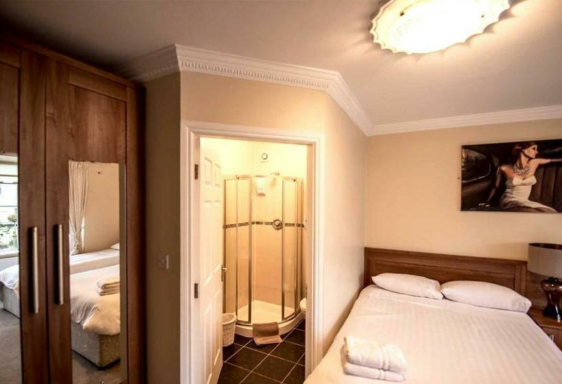 家庭间, Urban Nest Townhouse