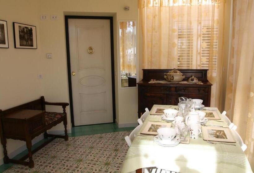 اتاق استاندارد سه نفره, Bed And Breakfast Angolo Fiorito