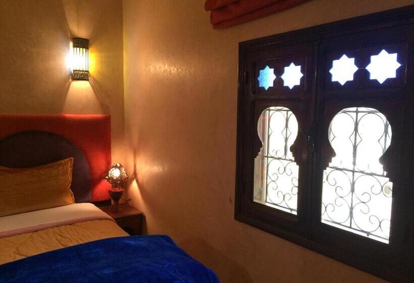 חדר סטנדרט לשלושה, Gite Tizi Mizik