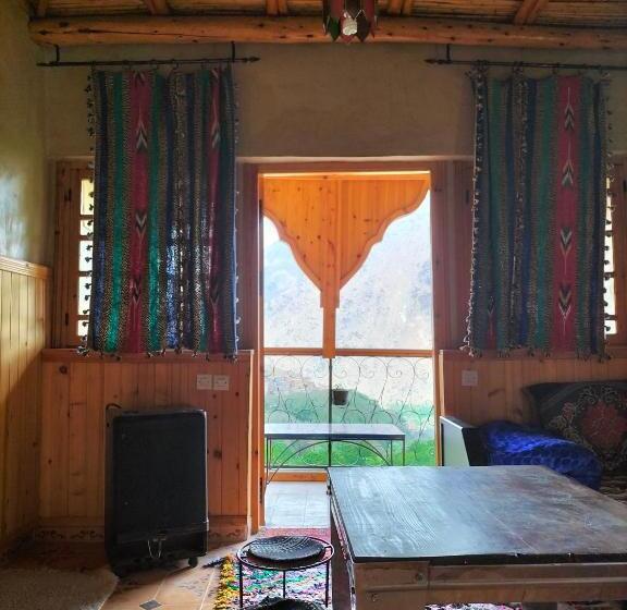 סוויטה נוף להרים, Gite Tizi Mizik