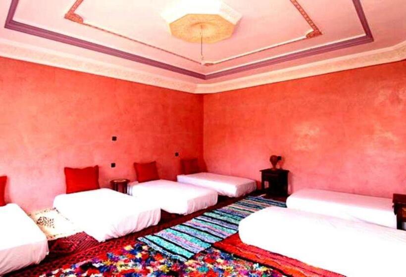 הכלכלה חדר לארבעה עם מקלחת משותפת, Gite Tizi Mizik