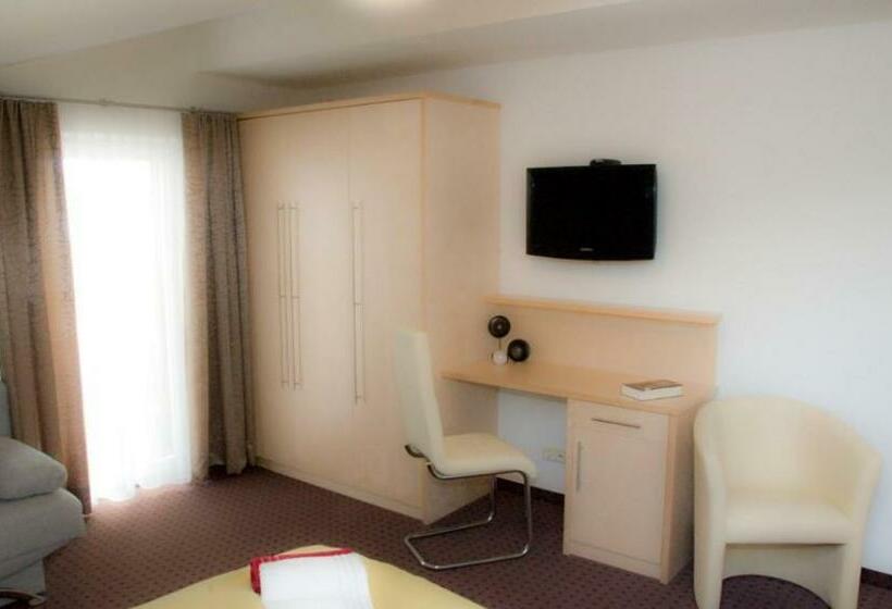 Номер Стандарт, Pension Dorfplatzl