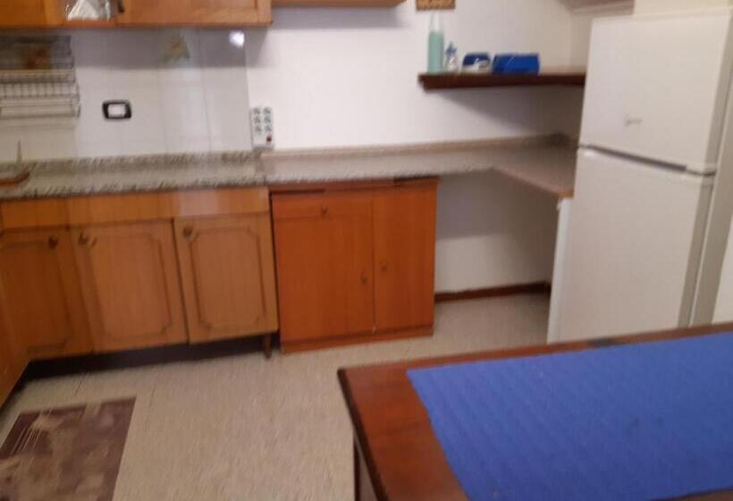 דירת שני חדרים, Stella Marina