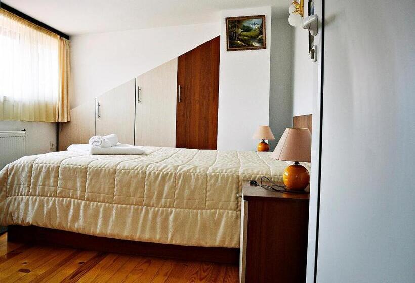 Полулюкс с Балконом, Family Hotel Miglena