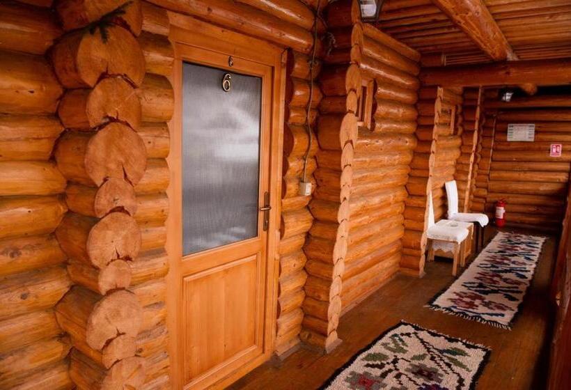 חדר סטנדרט לשלושה, Pensiunea Anca