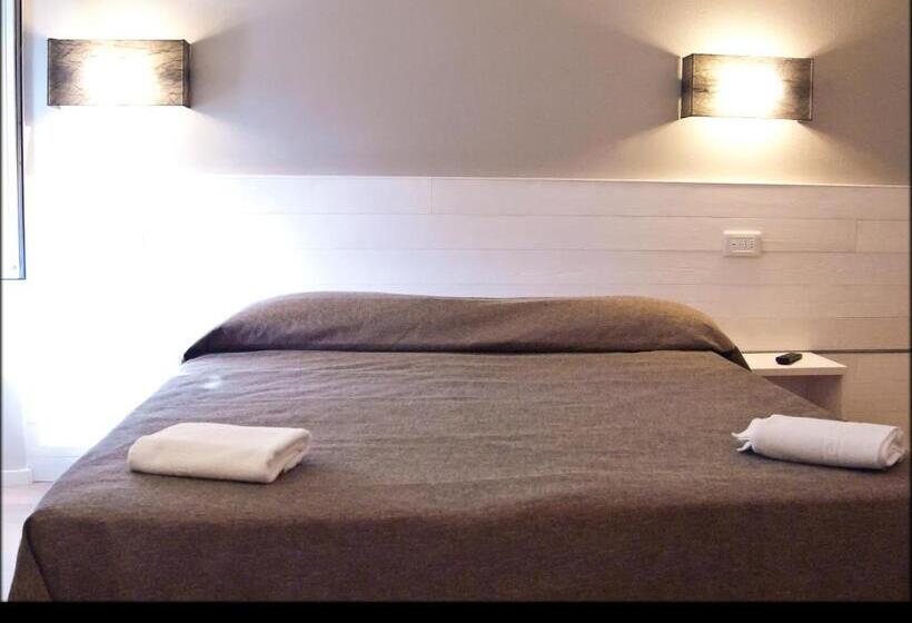 Triple Room Sea View, Alla Marina Affittacamere