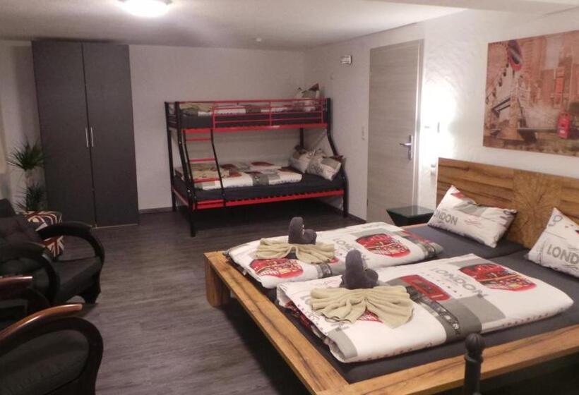 家庭间, Gästehaus Metropolitan