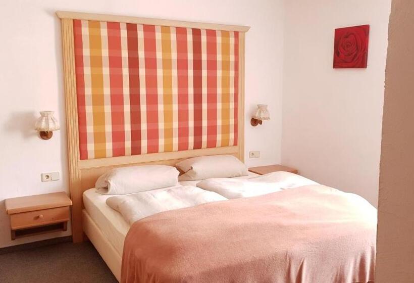 غرفة قياسية سرير كينج, Pension Edlinger