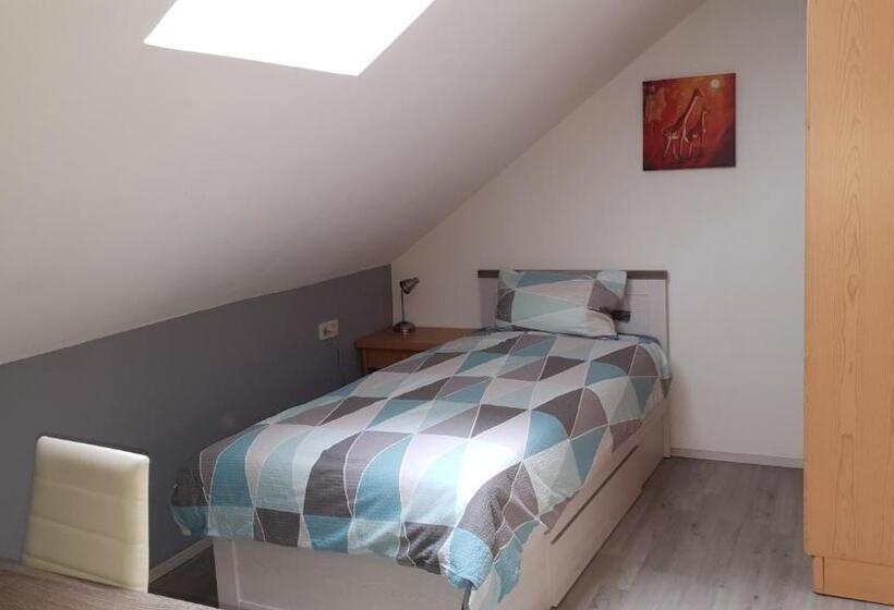 غرفة قياسية فردية, Pension Edlinger