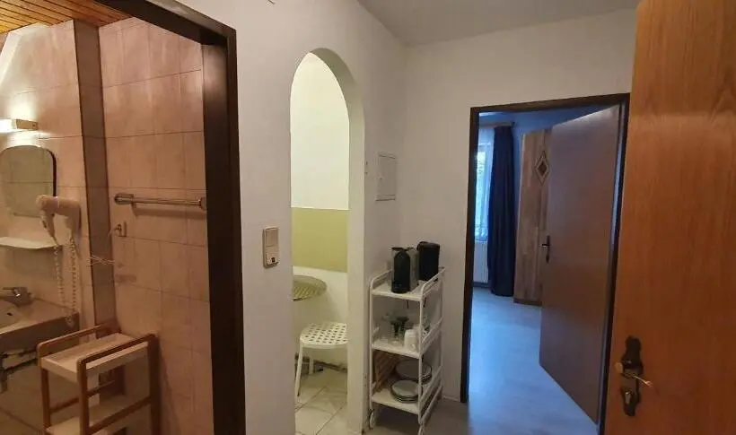 Camera Familiare, Pension Edlinger