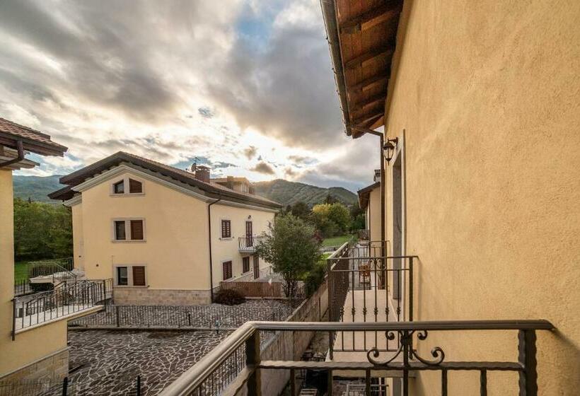 マウンテンビュースタンダードルーム, Albergo Ad Astra