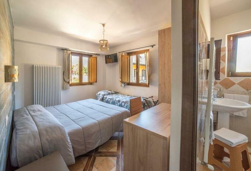 スタンダードトリプルルーム, Albergo Ad Astra