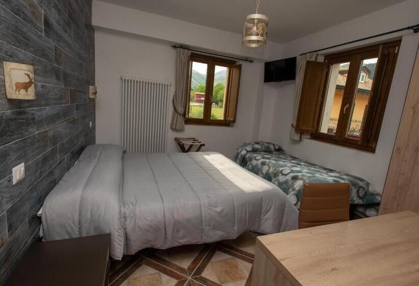 スタンダードトリプルルーム, Albergo Ad Astra